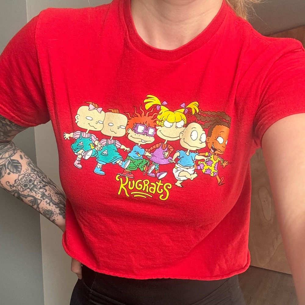 cropped rugrats tee